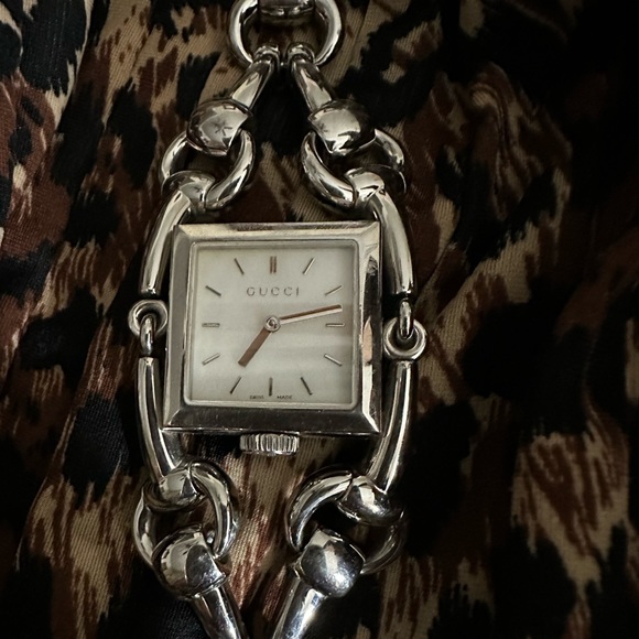 Gucci Signoria -  Horsebit Watch - Picture 2 of 4